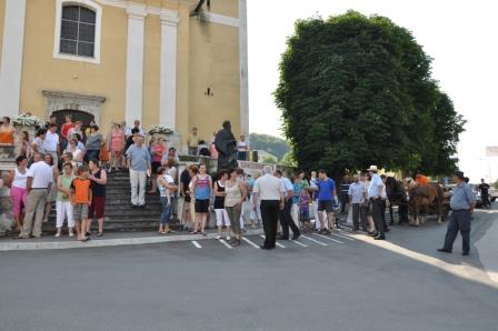 KNOBLEHARJEVO 2012 - Otvoritev ceste in pločnika do osnovne šole Frana Metelka 7